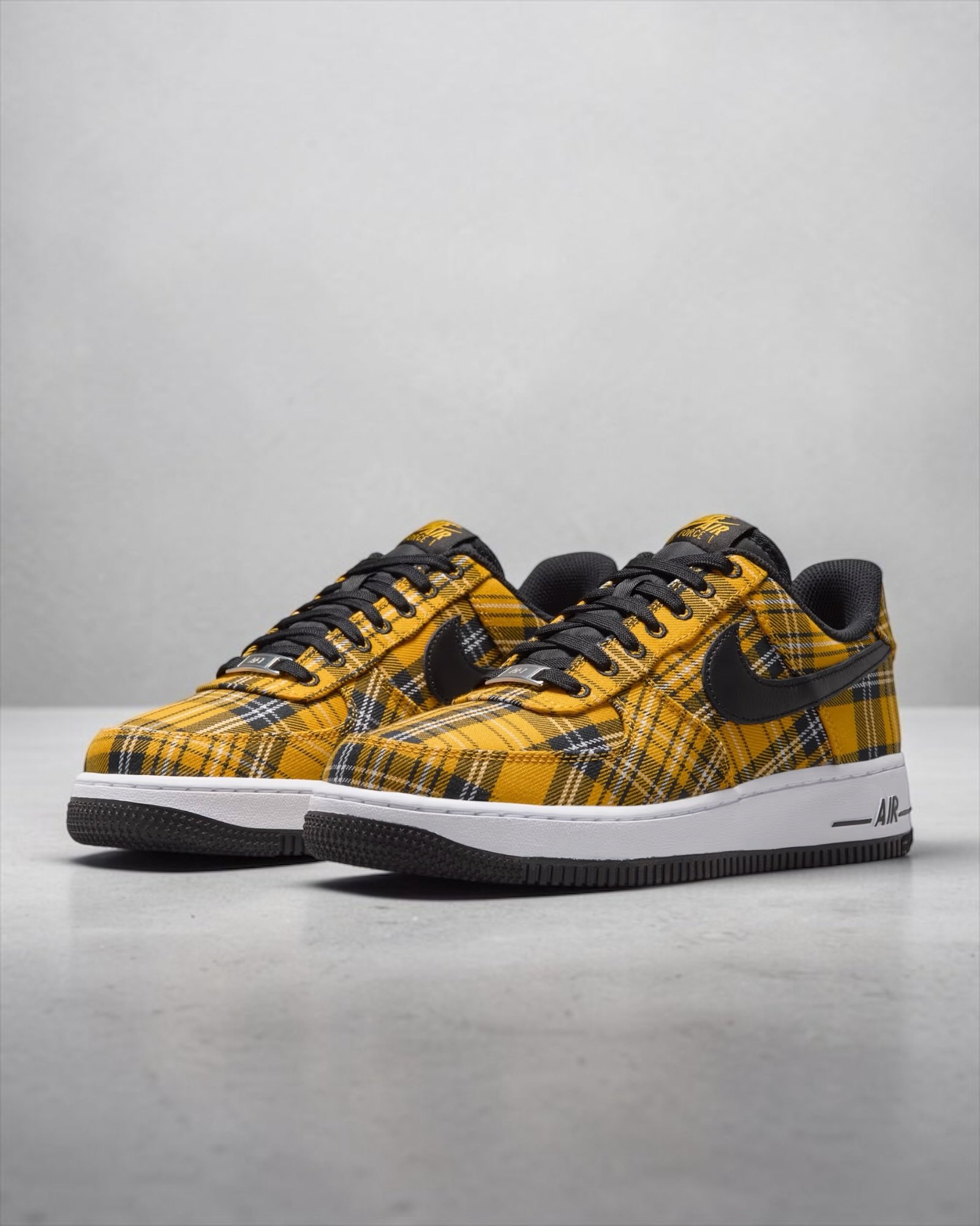 Air Force 1'07 Low Yellow Plaid – Image 2