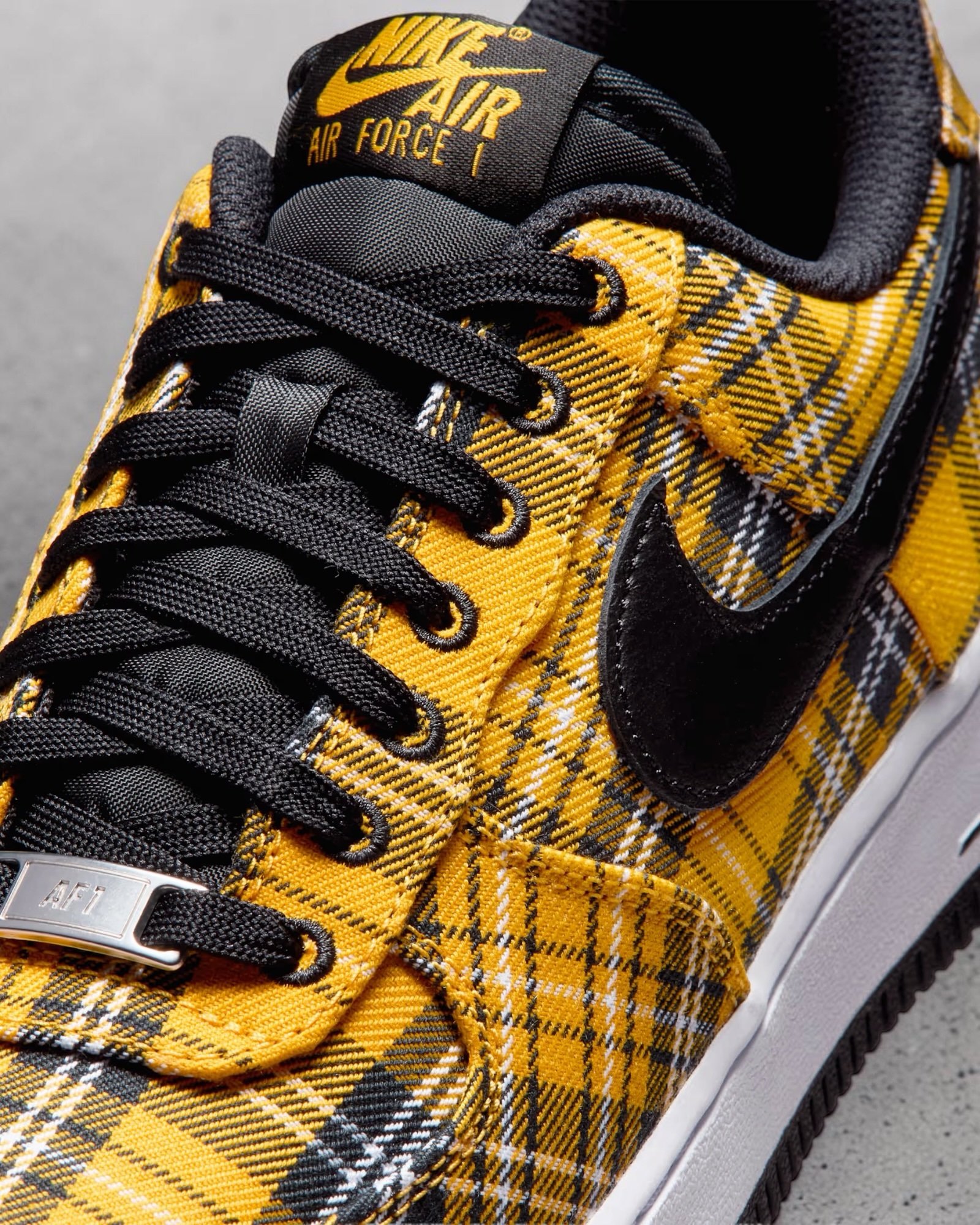 Air Force 1'07 Low Yellow Plaid – Image 5