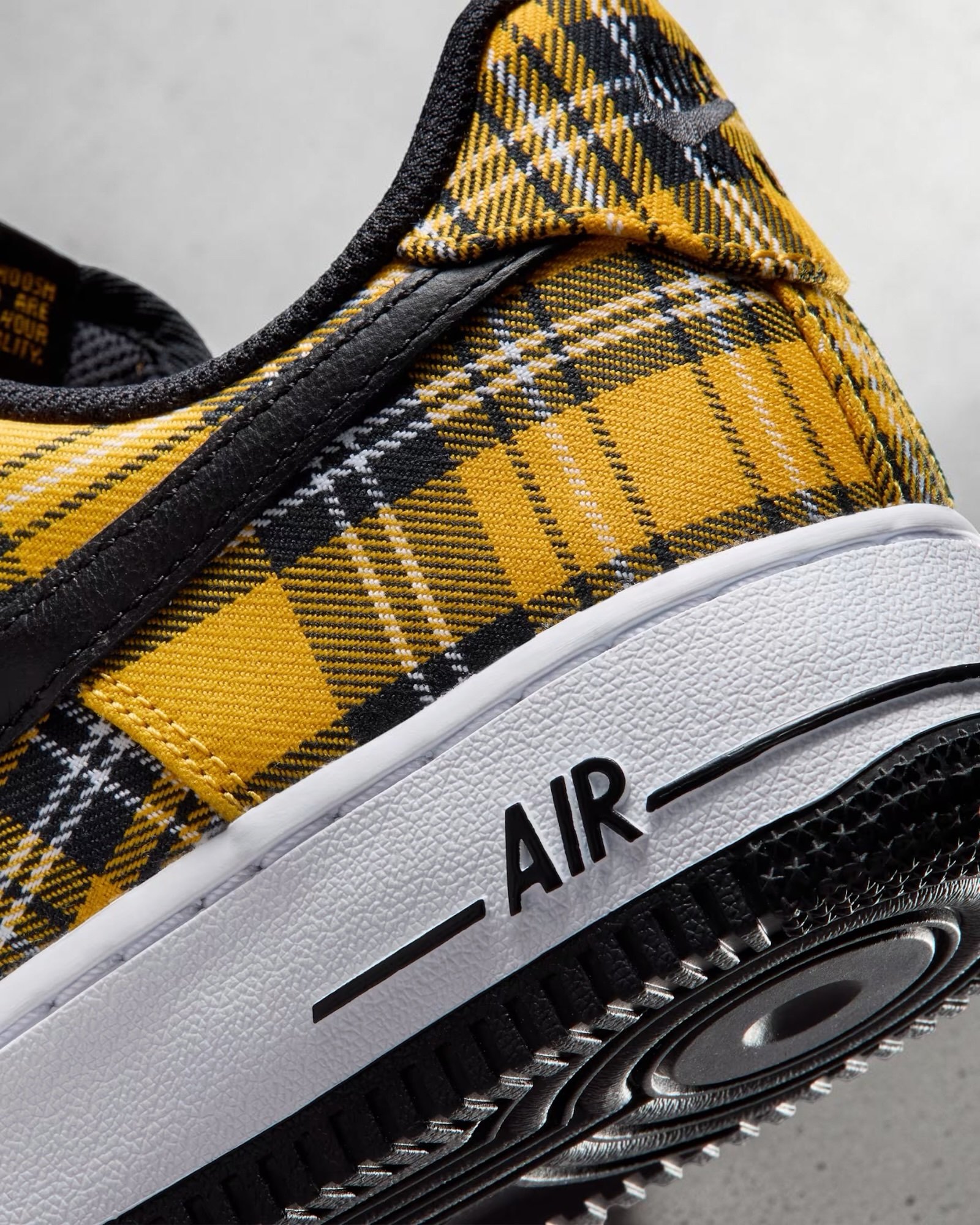 Air Force 1'07 Low Yellow Plaid – Image 4