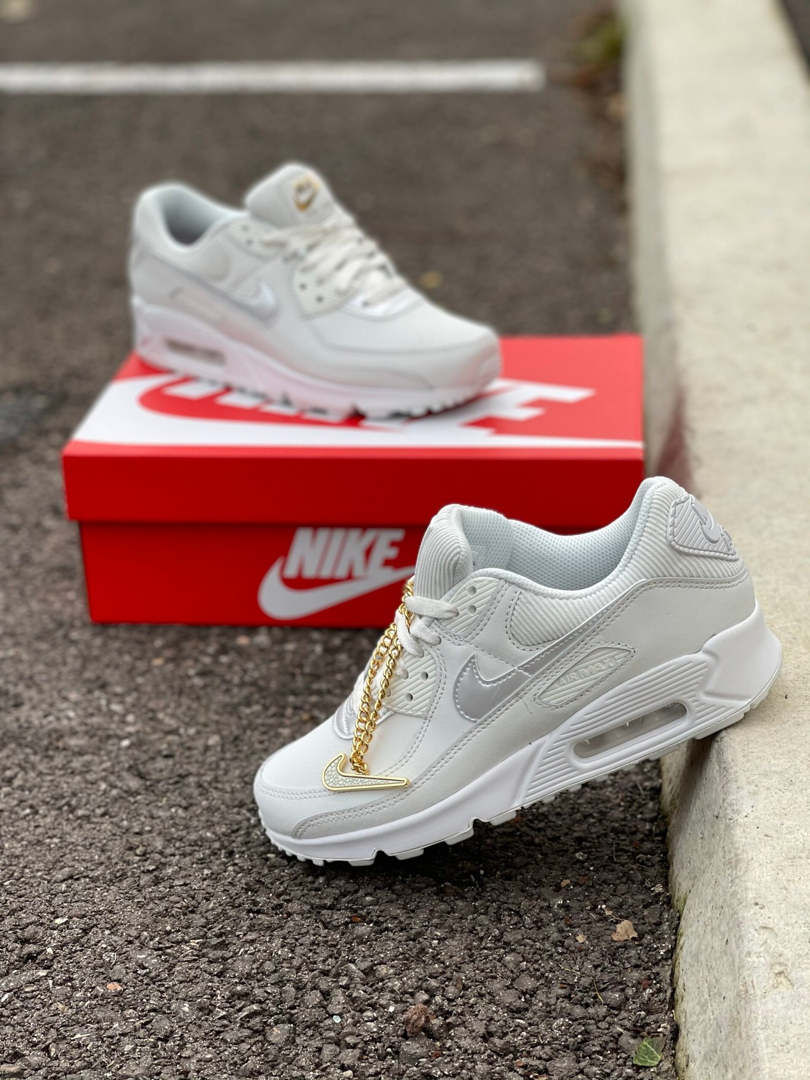 Air Max 90 W Summit White – Image 4