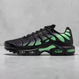 Air Max Plus Tuned Black Illusion Green