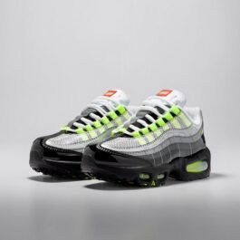 Air Max 95 SE x LEGO® Collection Ado