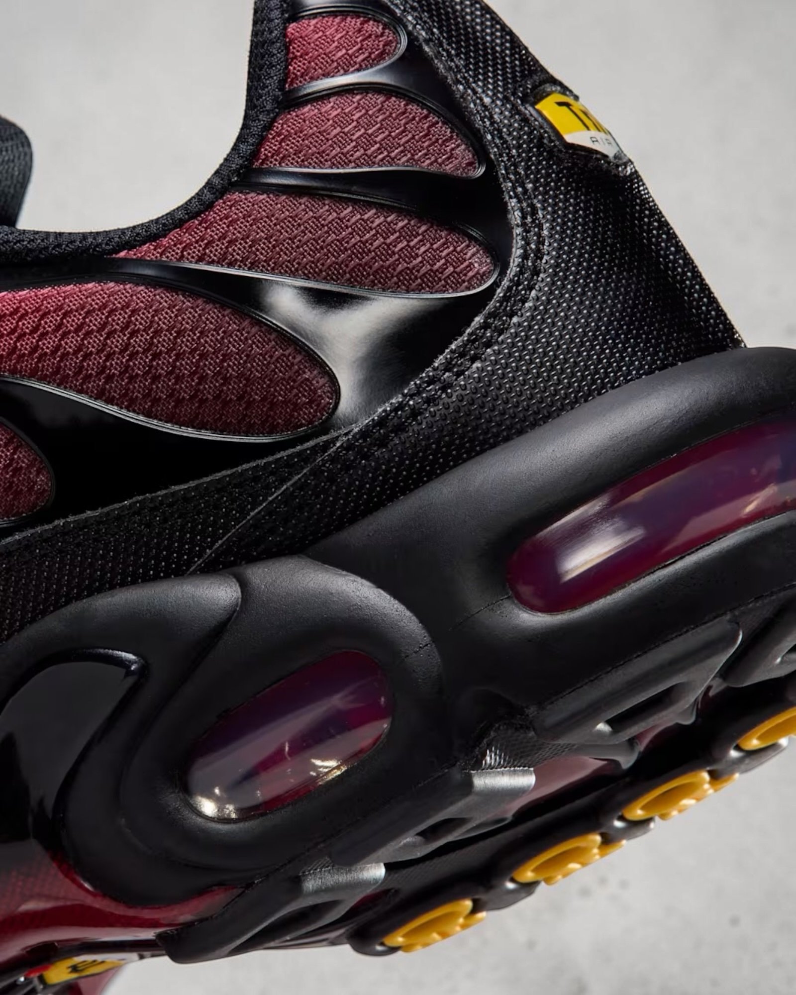 Air Max Plus Tuned Spider Man Red – Image 7
