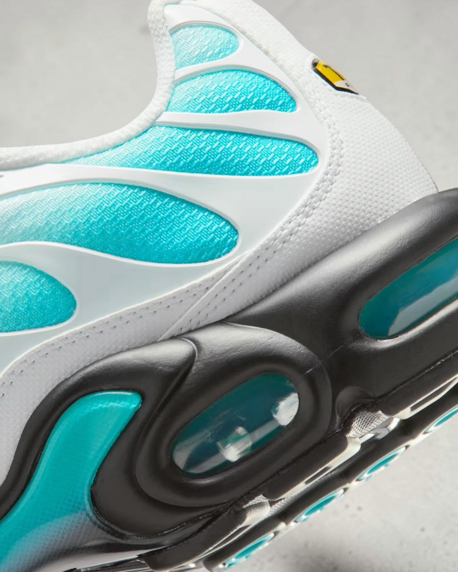Air Max Plus Tuned Dusty Cactus – Image 6