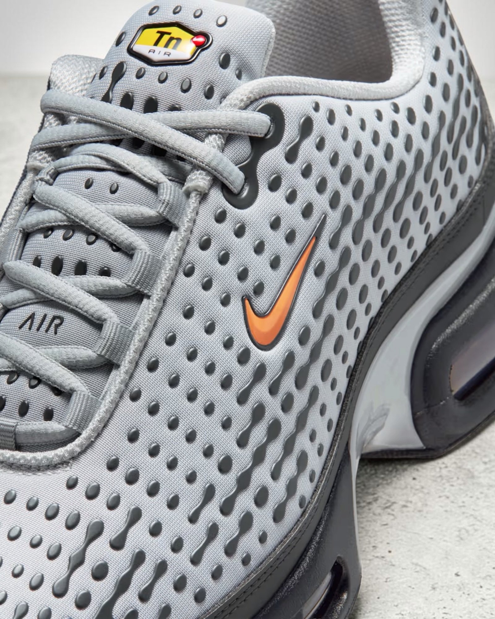 Air Max Plus Tuned 7 Hot Curry – Image 2