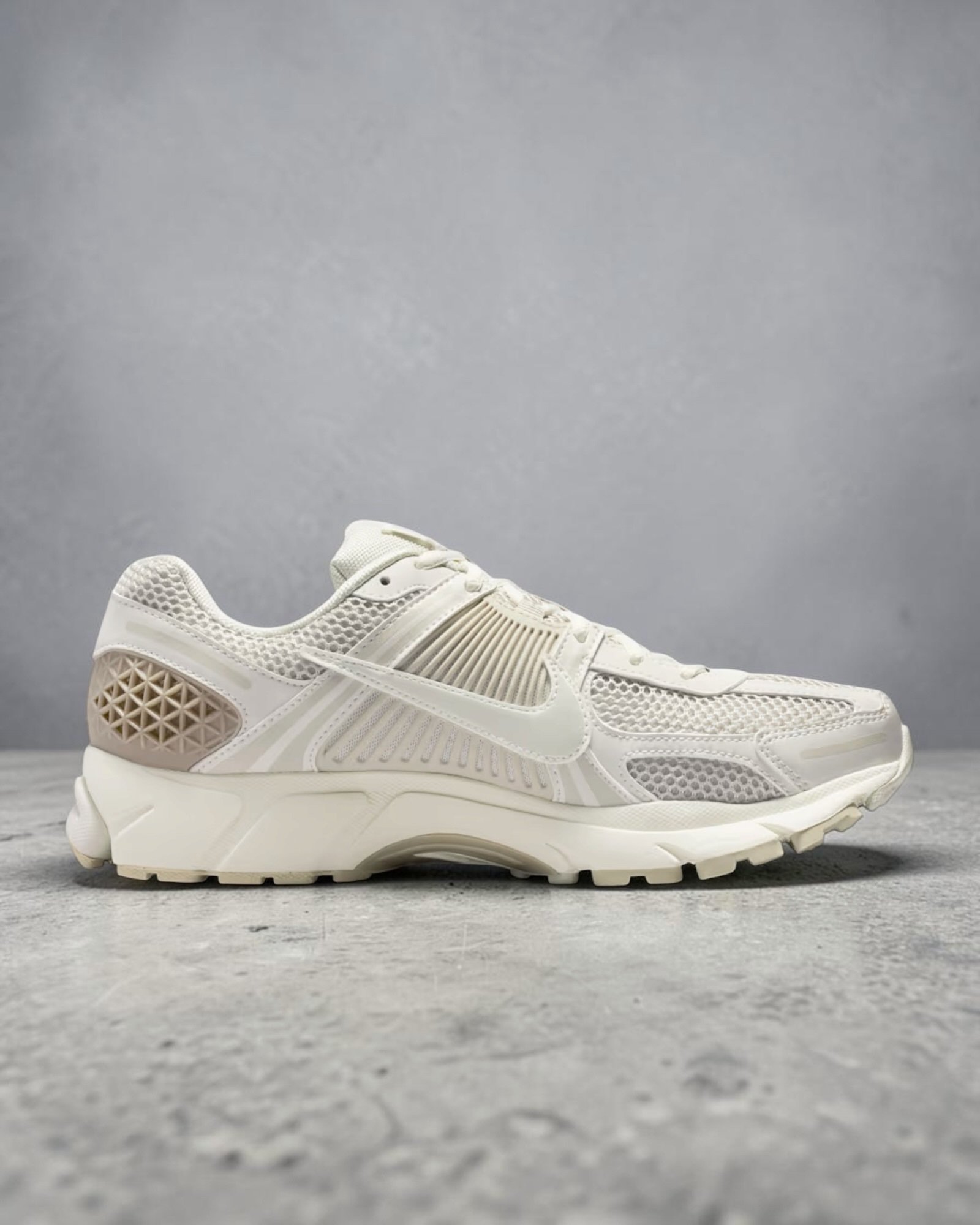 Zoom Vomero 5 Phantom Cream – Image 4