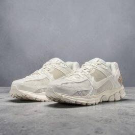 Zoom Vomero 5 Phantom Cream