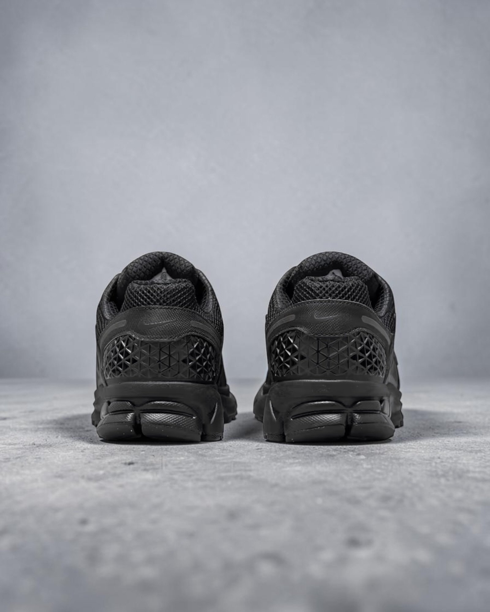 Zoom Vomero 5 Black – Image 9