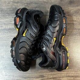 Air Max Plus Tuned Black Laser Orange