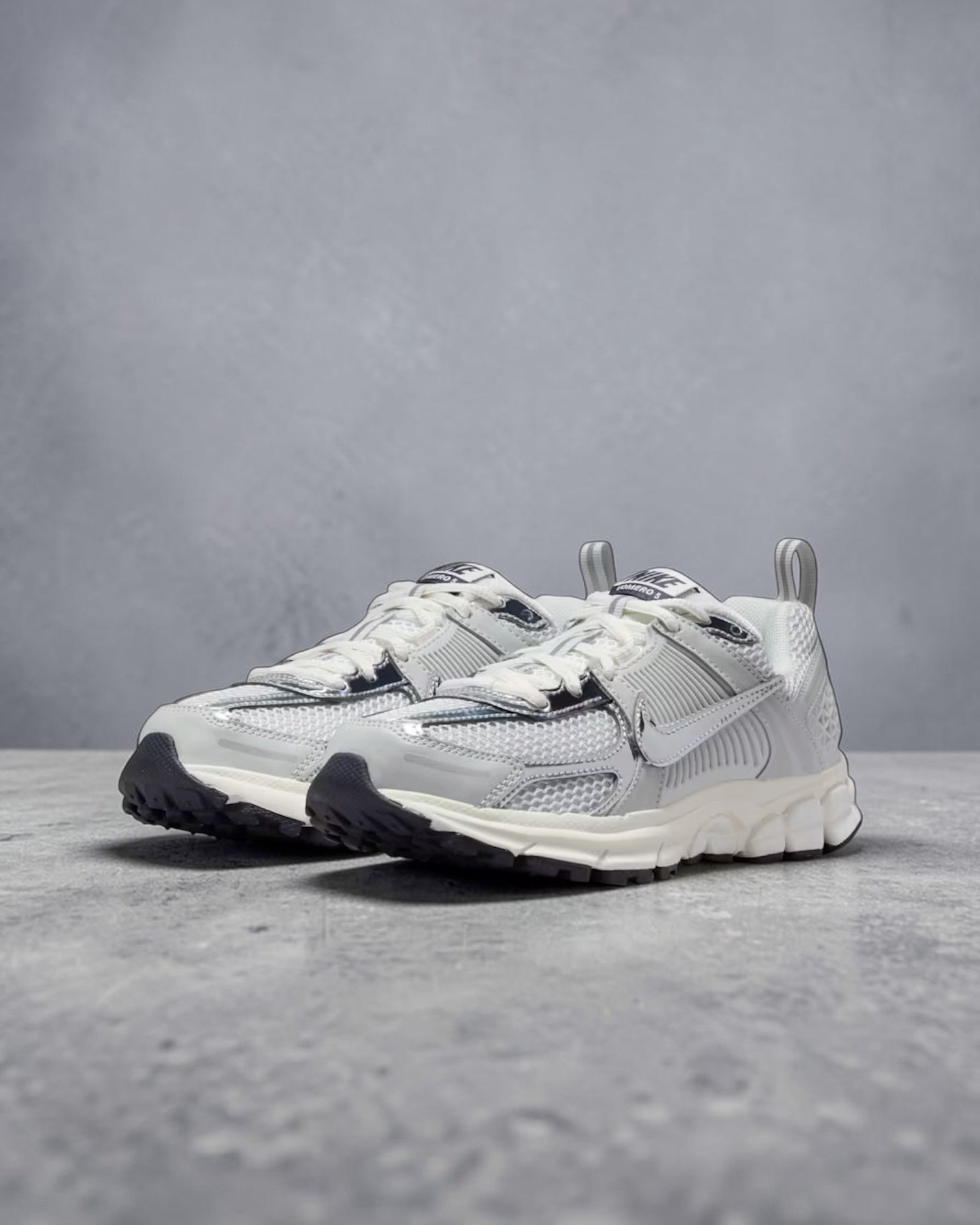 Zoom Vomero 5 Chrome Ado – Image 2