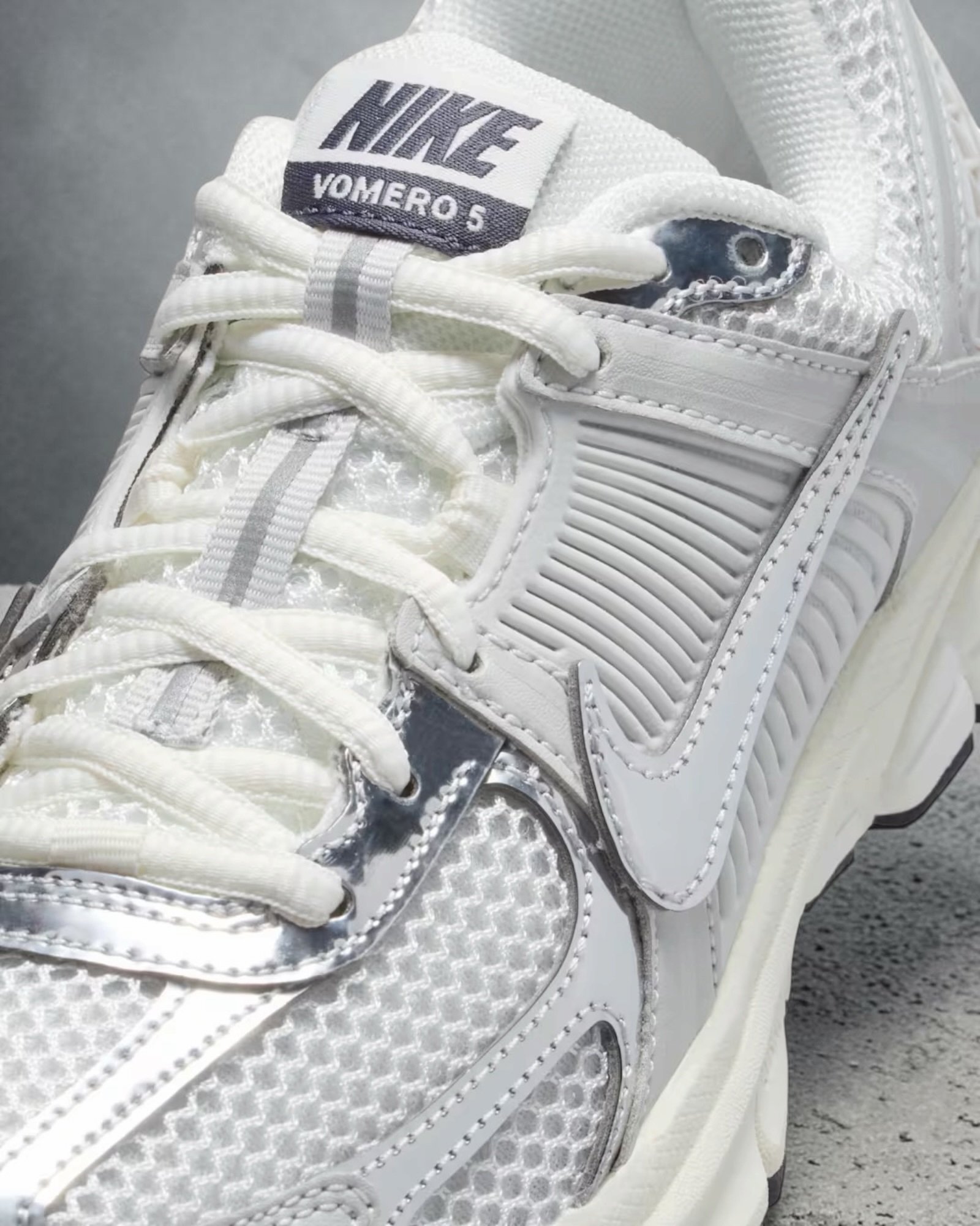 Zoom Vomero 5 Chrome Ado – Image 5
