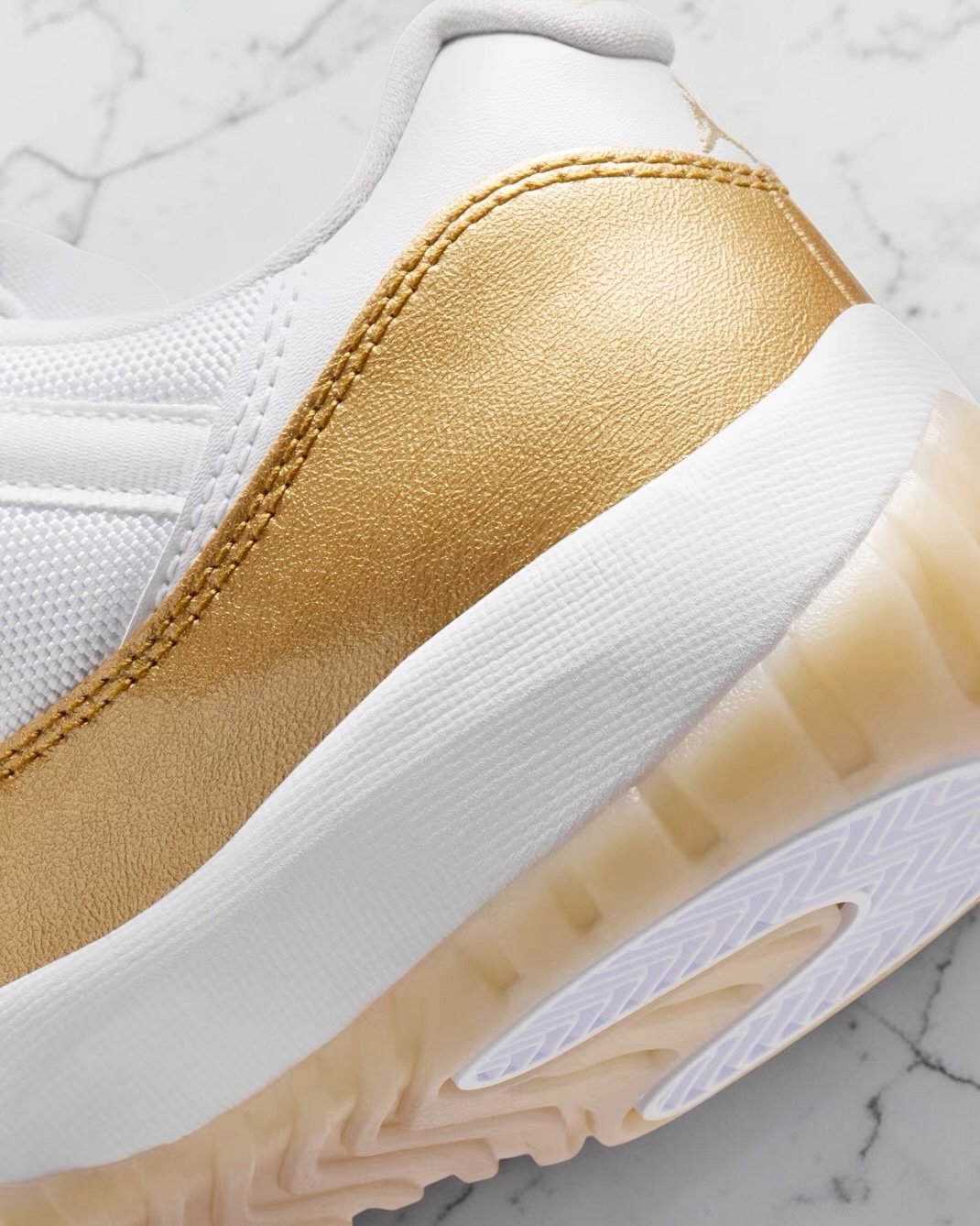 Air Jordan 11 Retro Low Mother's GOLD – Image 7