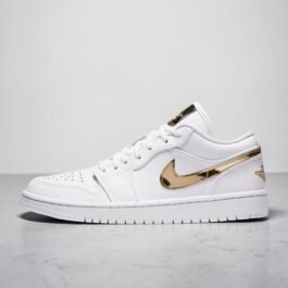 Air Jordan 1 Low SE Metallic Gold