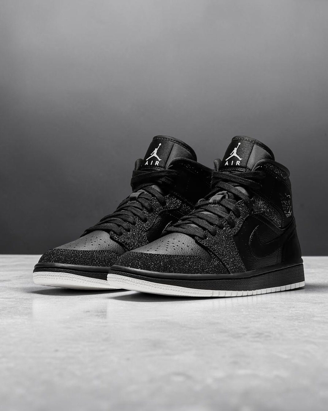 Air Jordan 1 Mid Glitter – Image 2