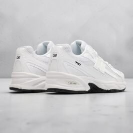 New Balance 740 White