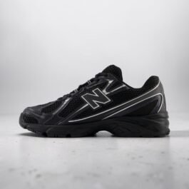 New Balance 740 Black-Platinium