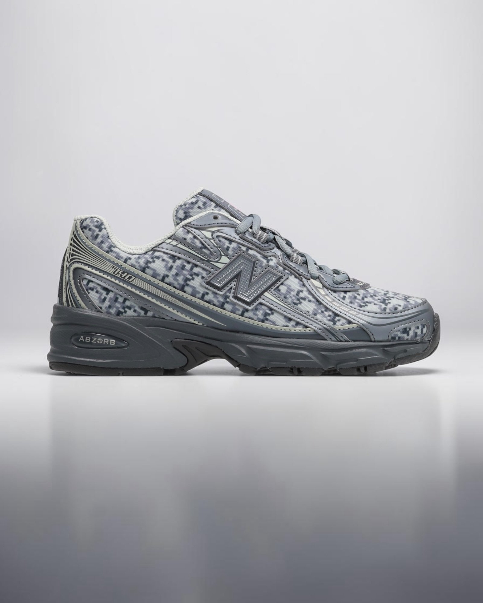 New Balance 740 Grey-Graphite Ado – Image 3