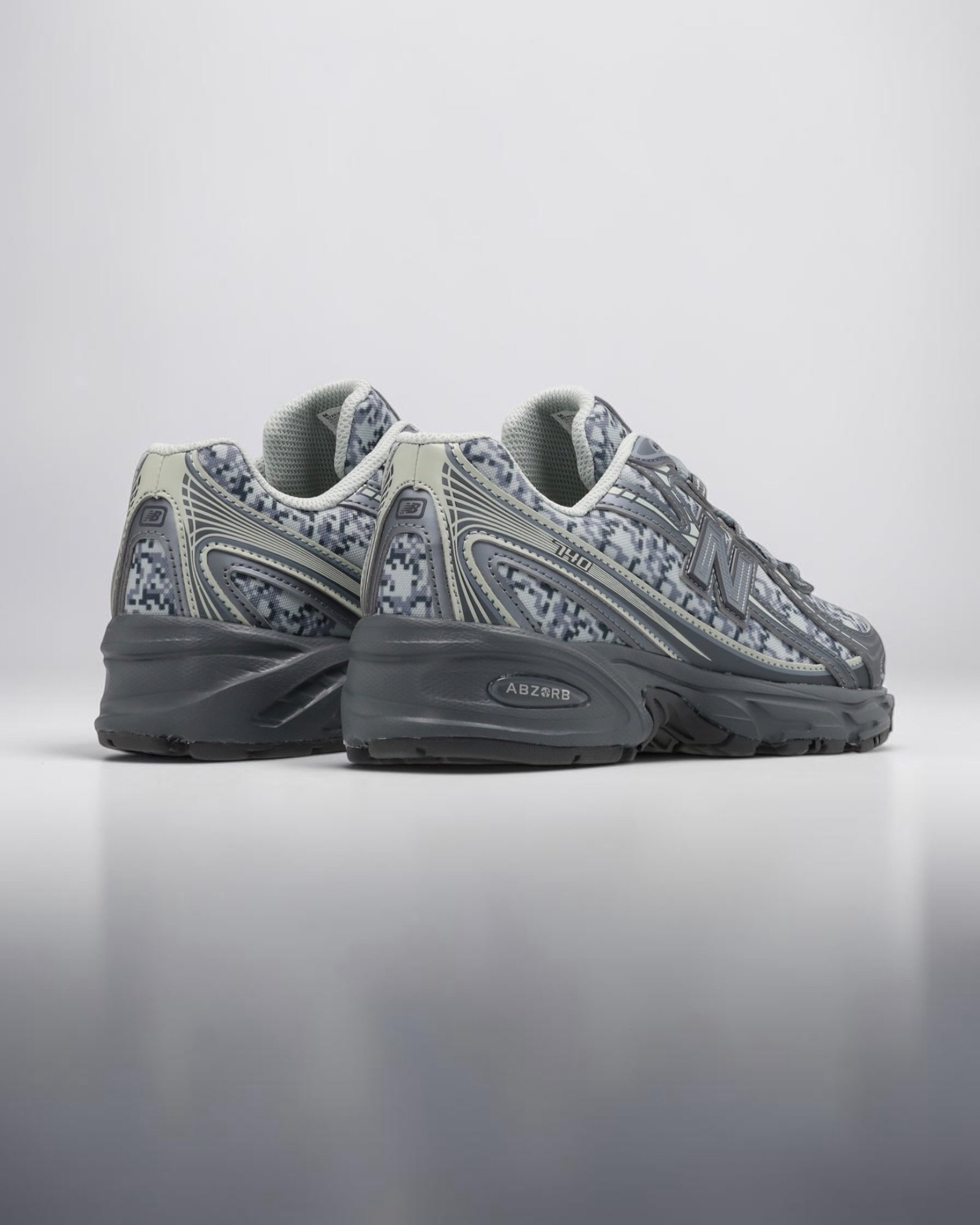 New Balance 740 Grey-Graphite Ado – Image 4
