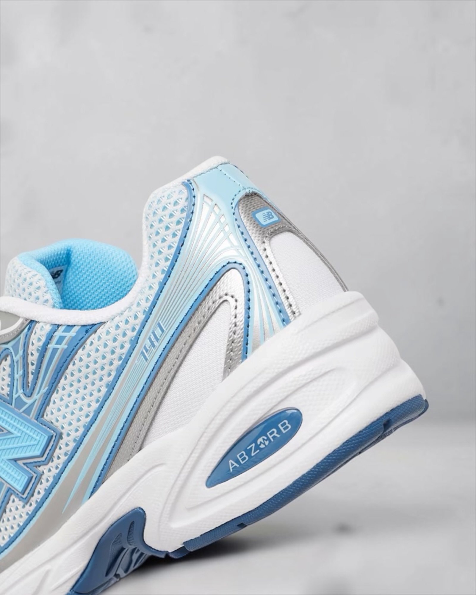 New Balance 740 White Blue – Image 5