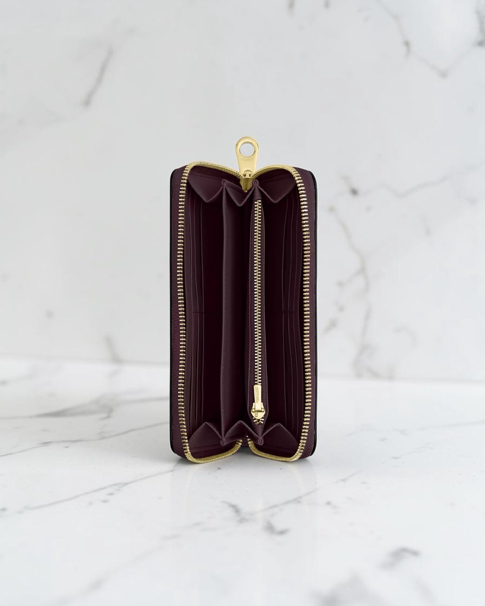 Portefeuille à zip-contour en toile Coach Cassis – Image 2
