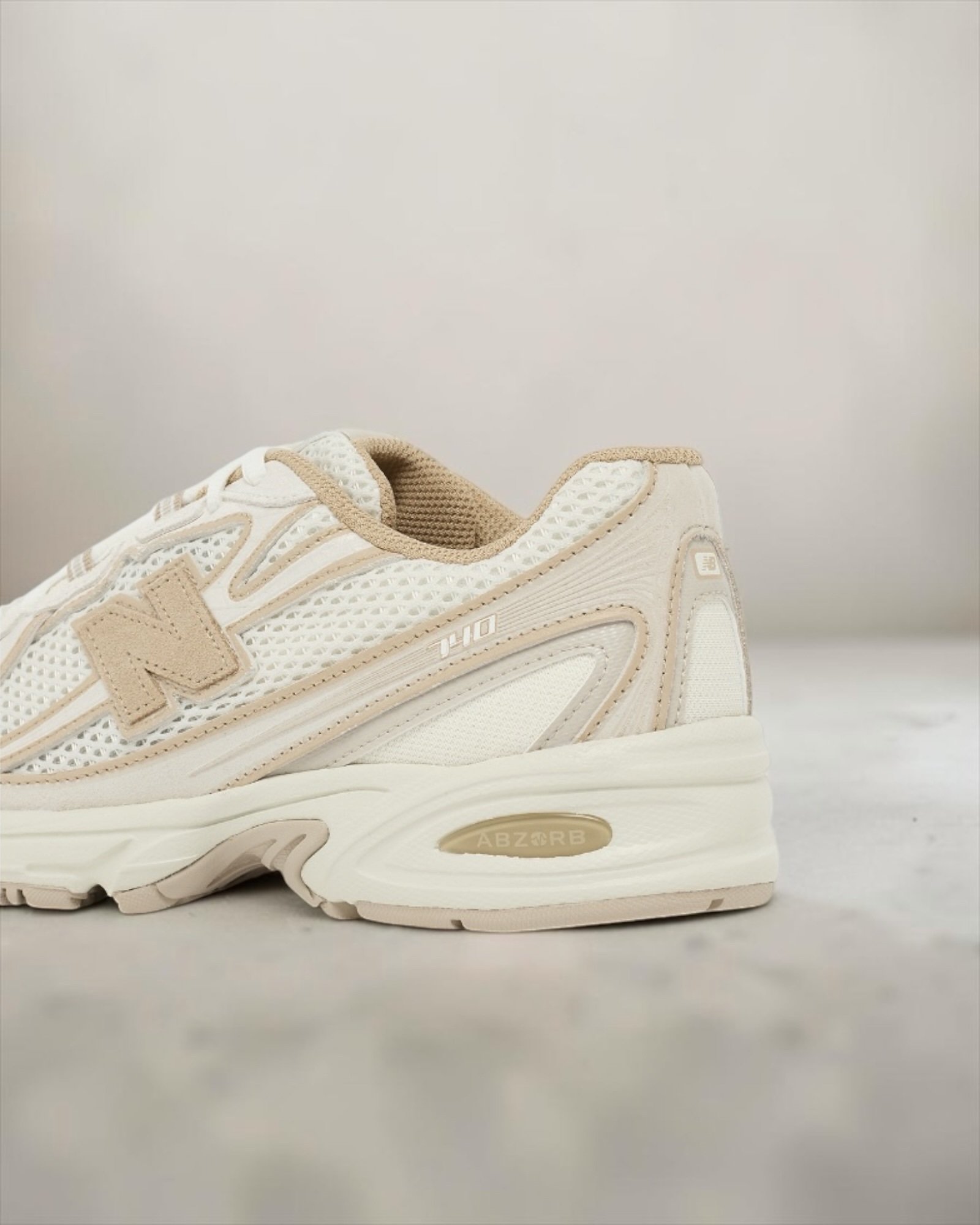 New Balance 740 Beige Unisexe – Image 5