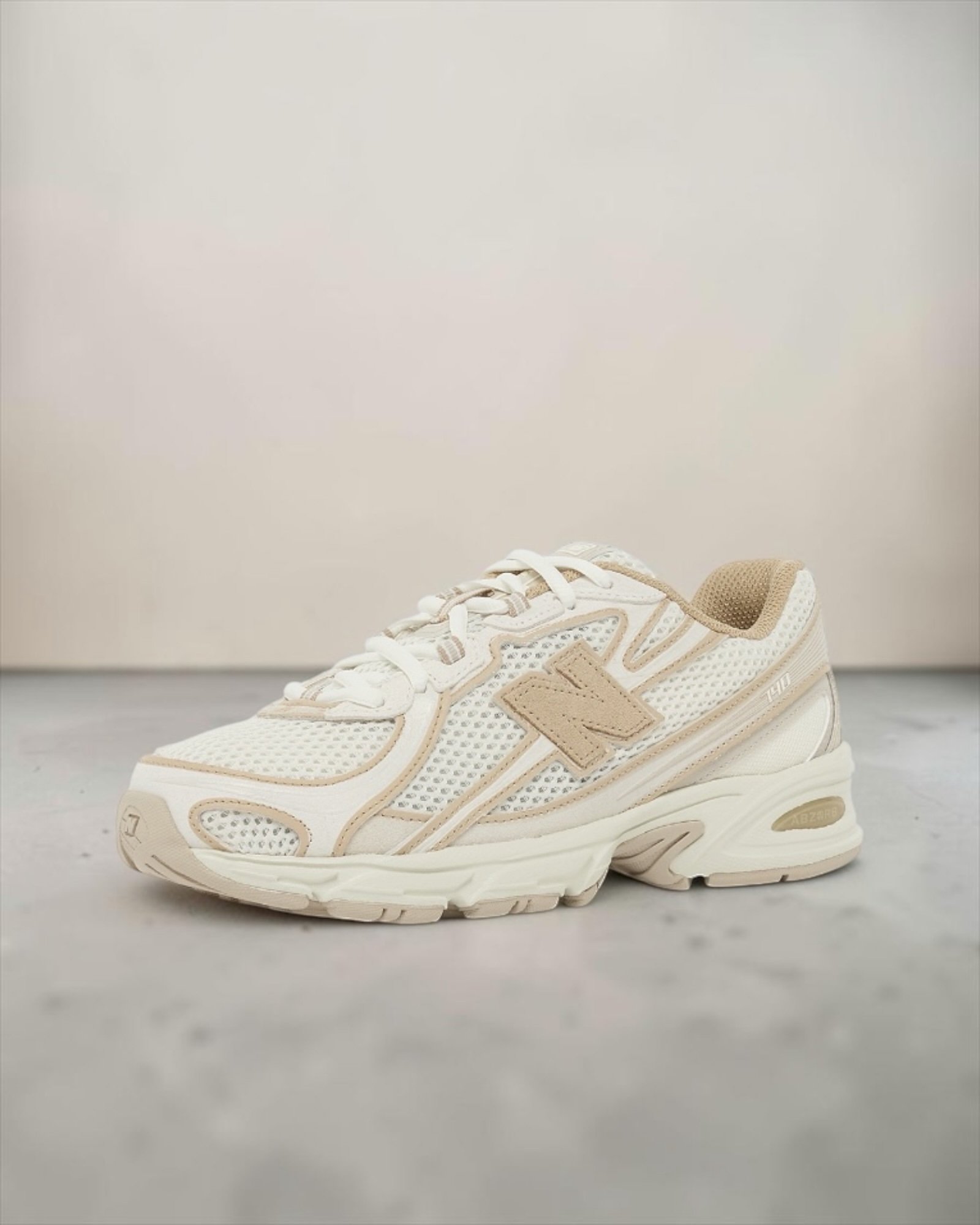 New Balance 740 Beige Unisexe – Image 4